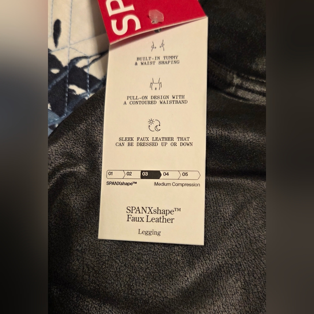 💋NWT SPANX Faux Leather Leggings Black High-Rise Shaping Pants Size Size Large - Picture 4 of 6